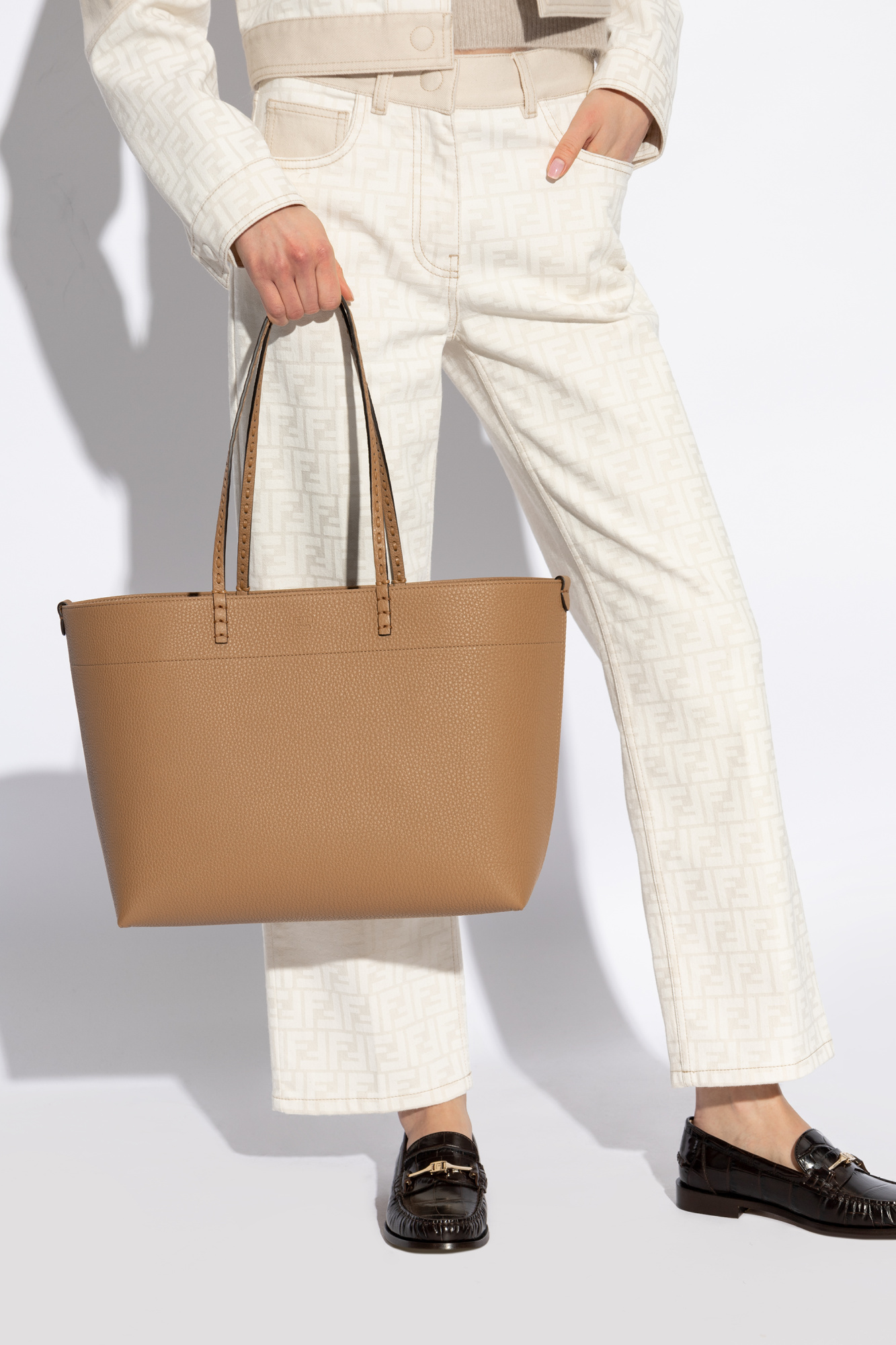 トートバッグ Fendi Roll Large Reversible Tote Bag Large Roll Fabric Light blue | Fendi